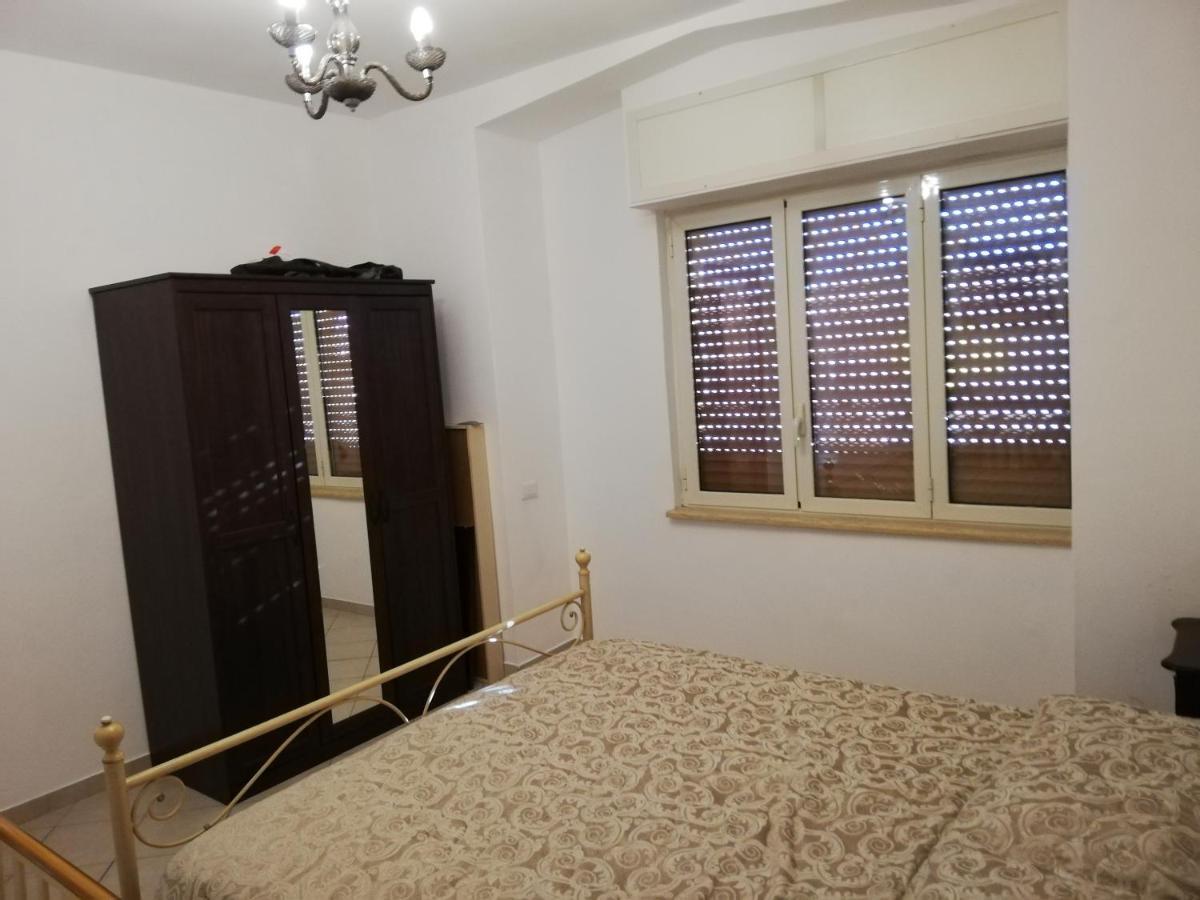 Pozzuoli-Licola Mare Appartement Buitenkant foto